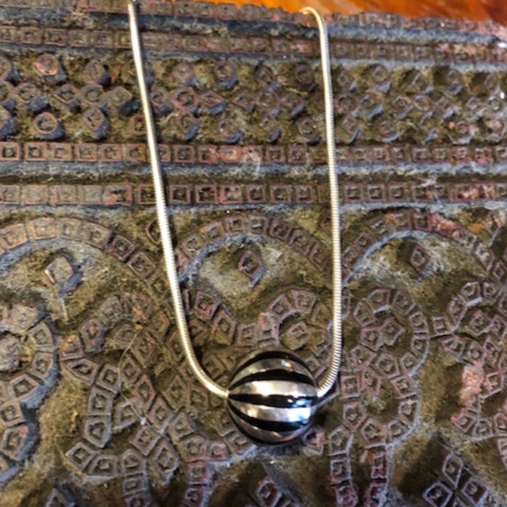 Tiffany & Co. Rare Vintage Silver & Black Enamel Ball Pendant Necklace - Picture 4 of 8